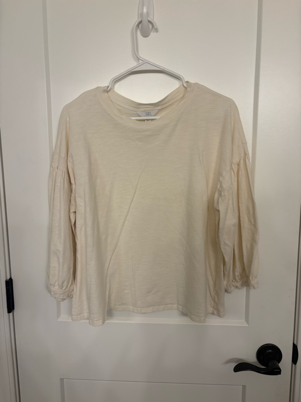 Time and Tru Cream Long-Sleeve Balloon-Sleeve Top